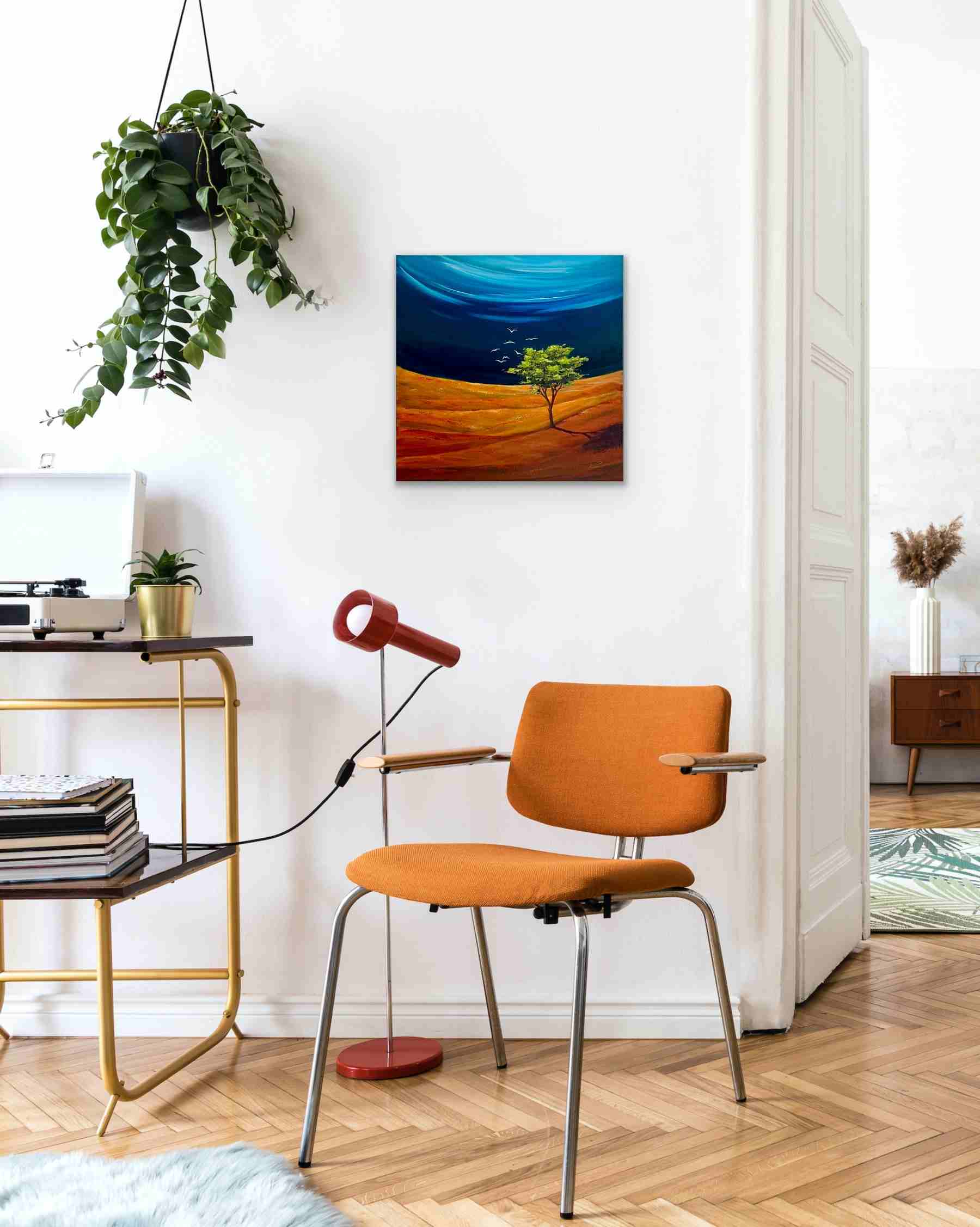 Salvation – Tableau paysage 50x50, arbre solitaire et champ orange intense , oiseaux et ciel bleu profond – Image 5